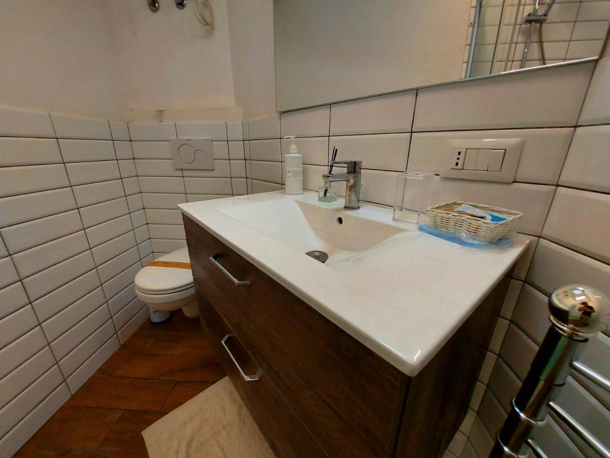 Free Breakfast - Big Apartment In The Heart Of Rom Exterior foto