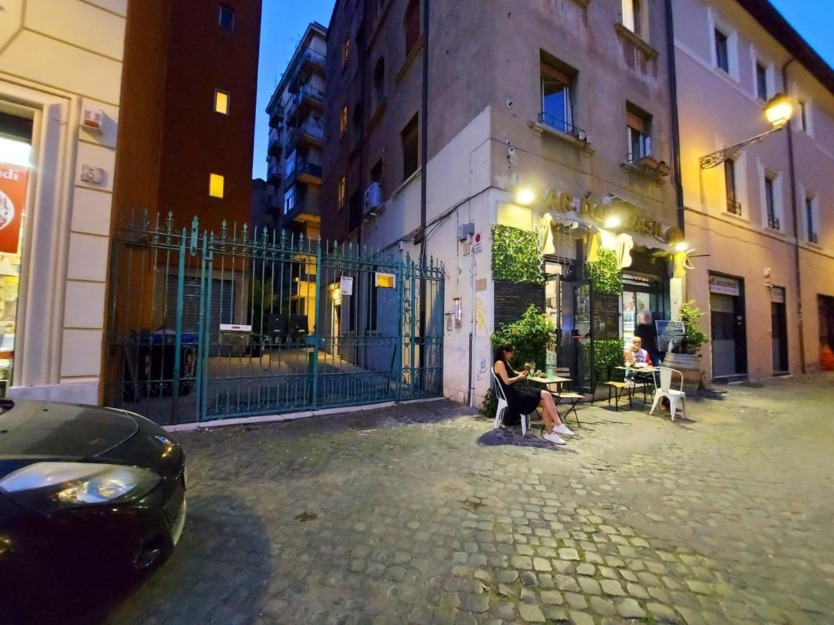 Free Breakfast - Big Apartment In The Heart Of Rom Exterior foto